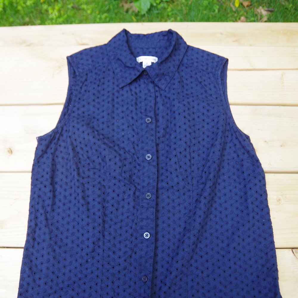 100% Cotton Eyelet Lace Embroidered Sleeveless Navy Blue Button-up Top